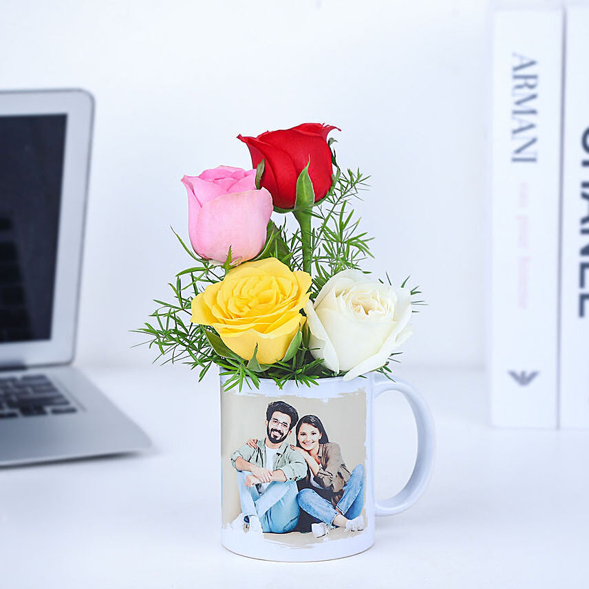 Love Story in Full Bloom: Flower Bouquet with Personalised Gift