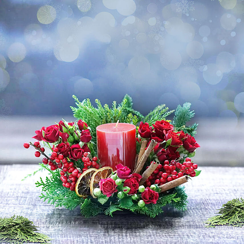 Red Radiance and Spice Table Arrangement: Christmas Presents