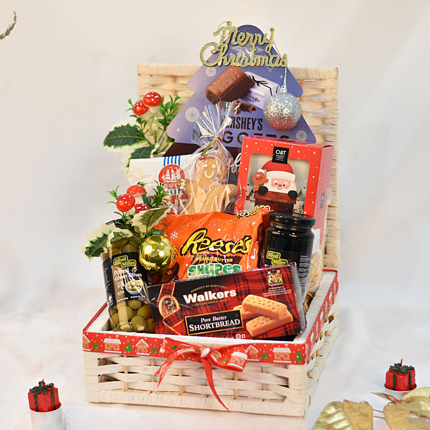 Christmas Special Treat Hamper: Gift Hamper Delivery