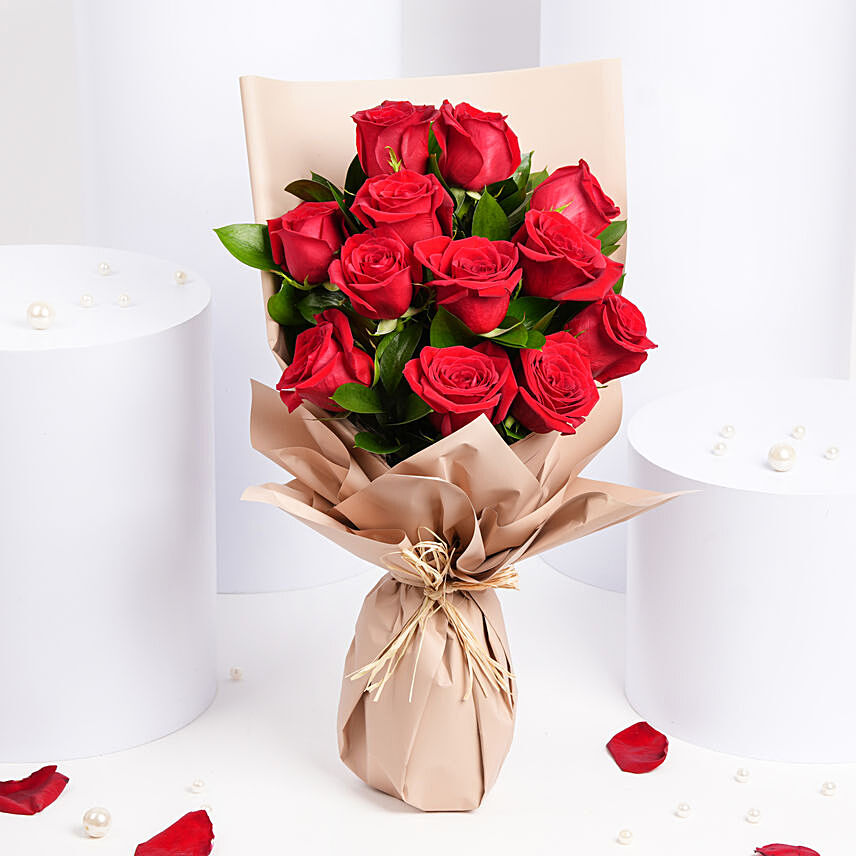 Red Velvet Blossoms: Rose Day Gifts