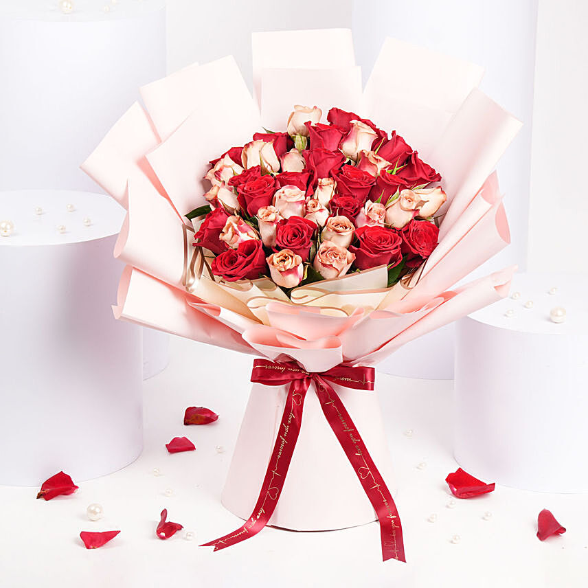 36 Roses Splendid Bouquet: Mothers Day Gifts in Singapore