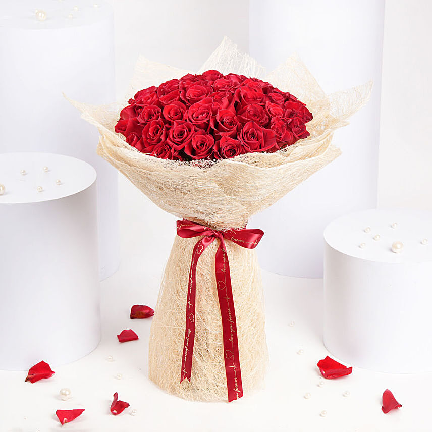 Love Expression Valentine 50 Red Roses: 520 Special Gifts