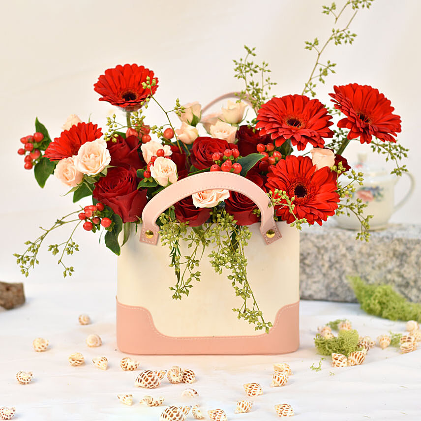 Ravishing Romance Blossom Arrangement: Valentines Gifts 