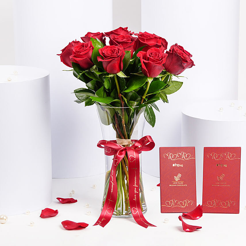 Ravishing Romance Vase With Chocolates Bar: Valentines Combo Gifts