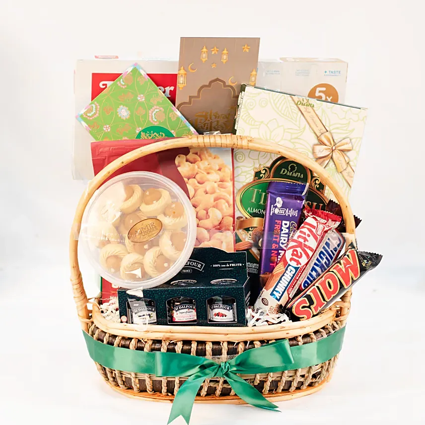 Hari Raya Raya Essentials Assortment: Hari Raya Hamper Singapore