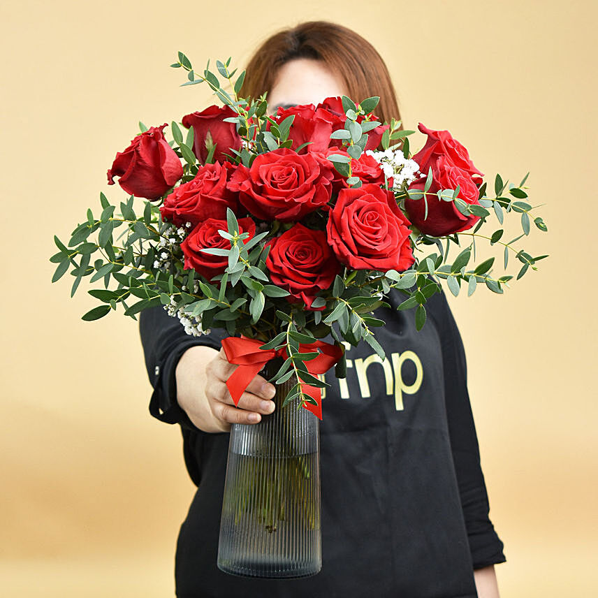 12 Red Roses in Premium Vase: Red Flowers