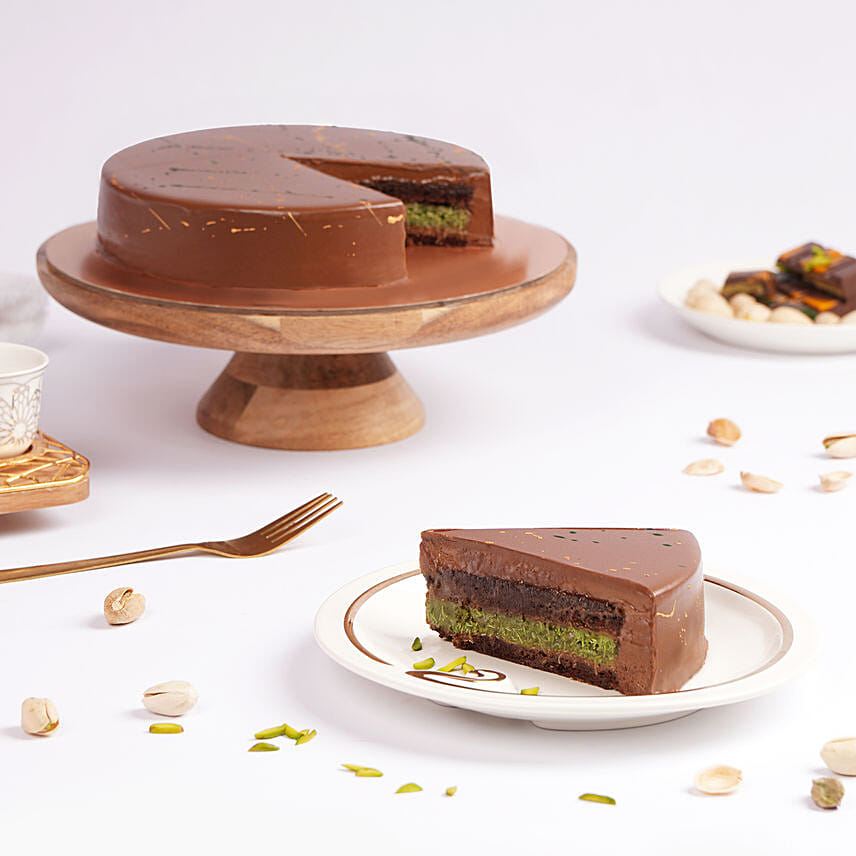 Dubai Chocolate Cake: Gift Delivery Singapore