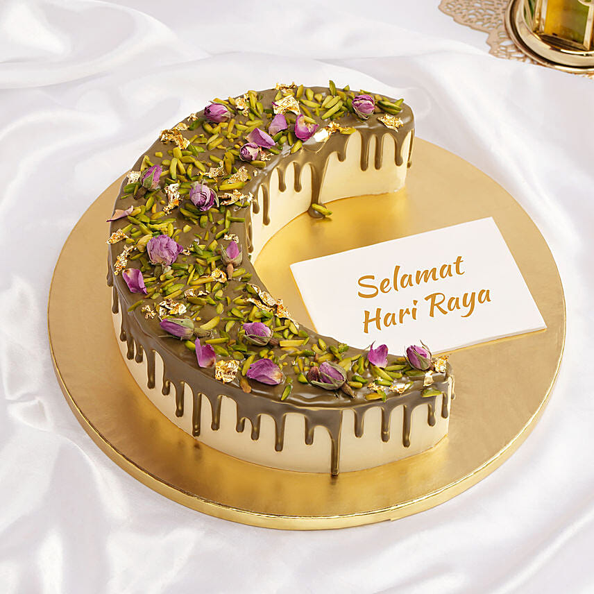 Chocolate cake Crescent shape: Hari Raya Cakes