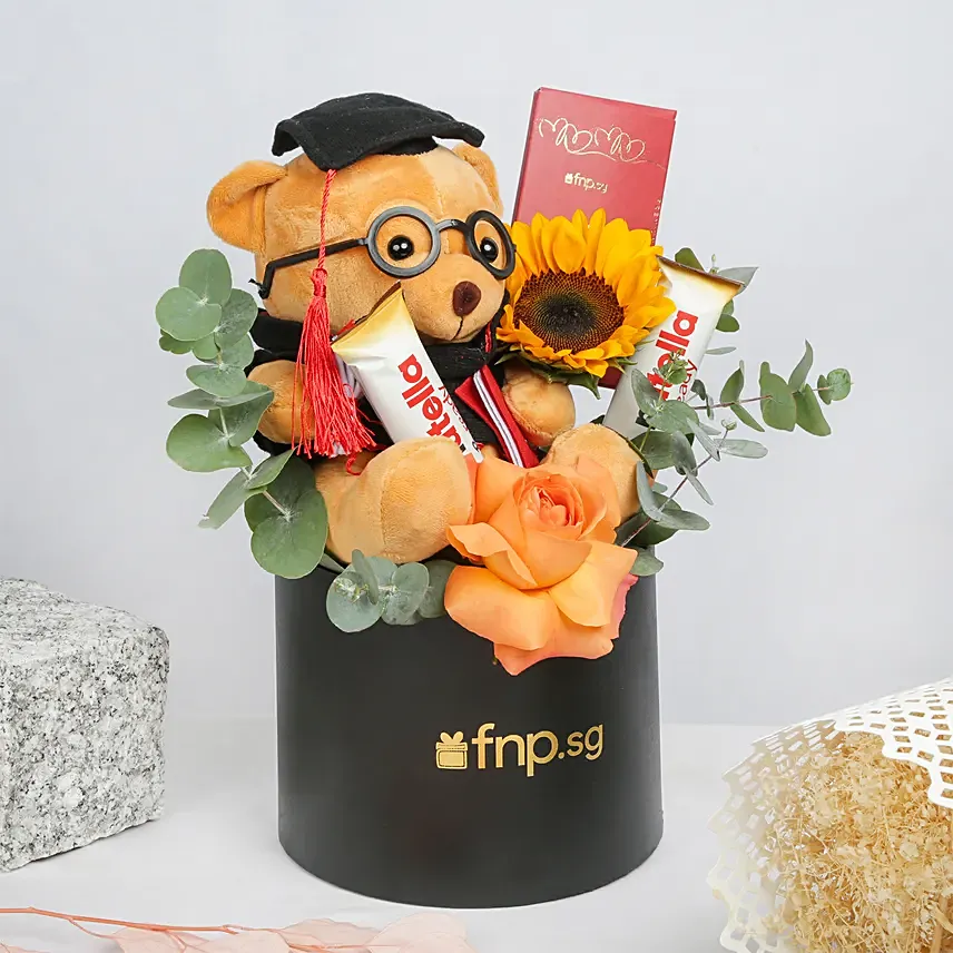Graduation Celebration Box: Graduation Gifts