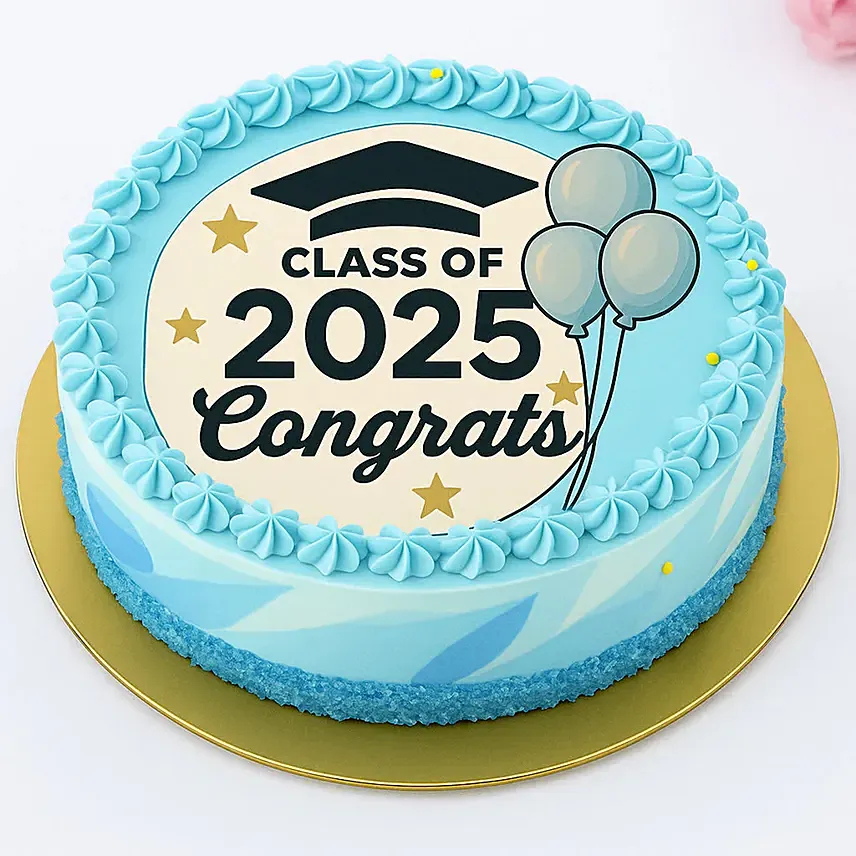 Class of 2025 Graduation Cake: Fondant Cakes