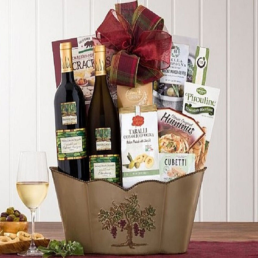 Double Delight Wine Basket: Send Gifts to USA