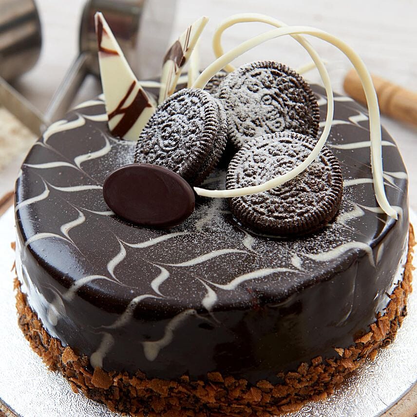 Vanilla Nutella Oreo Cake Half Kg