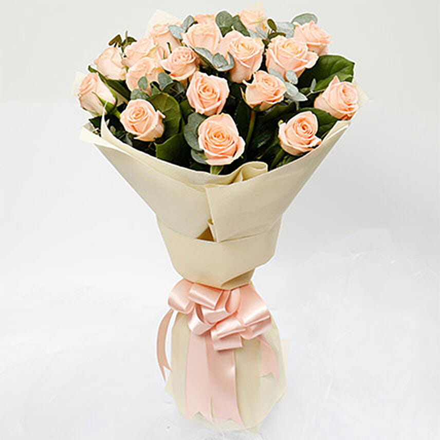 20 Peach Roses Bouquet