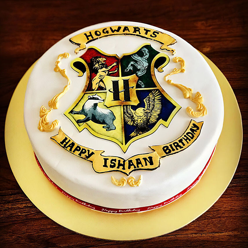 Harry Potter Hogwats Lemon Cake 6 inches Eggless