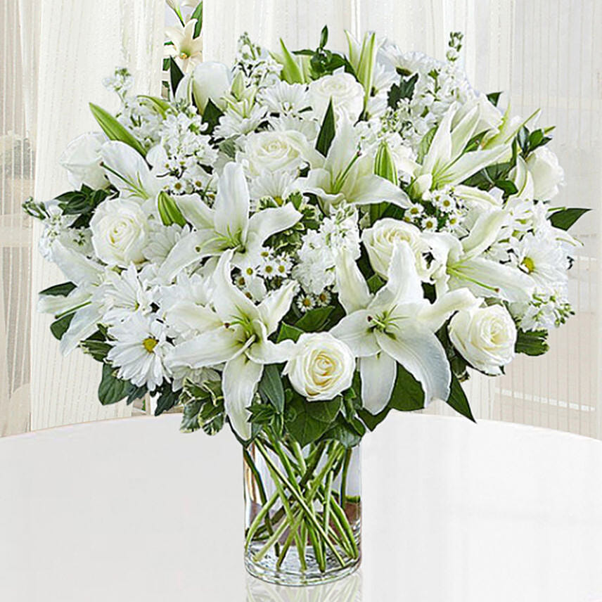 Fresh White Flowers Vase