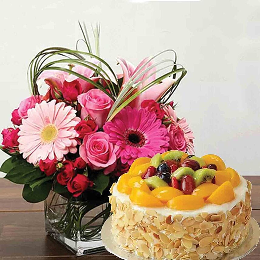 Sweet Flowers Vase & Fruit Cake Delivery in Singapore FNP SG