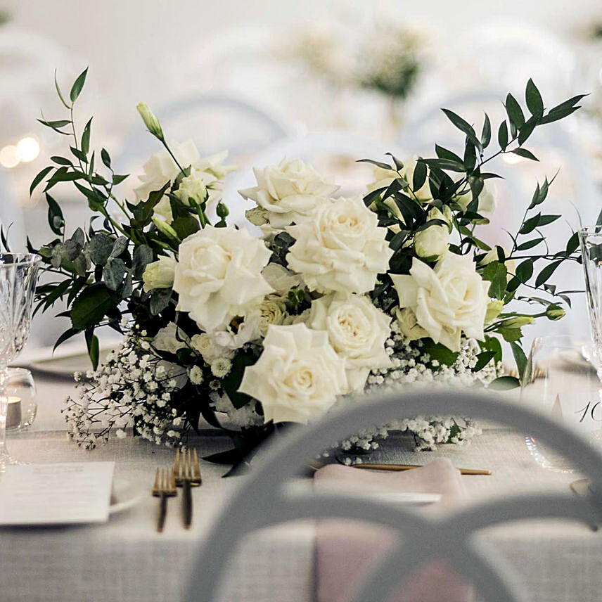 White Floral Delight Table Arrangement