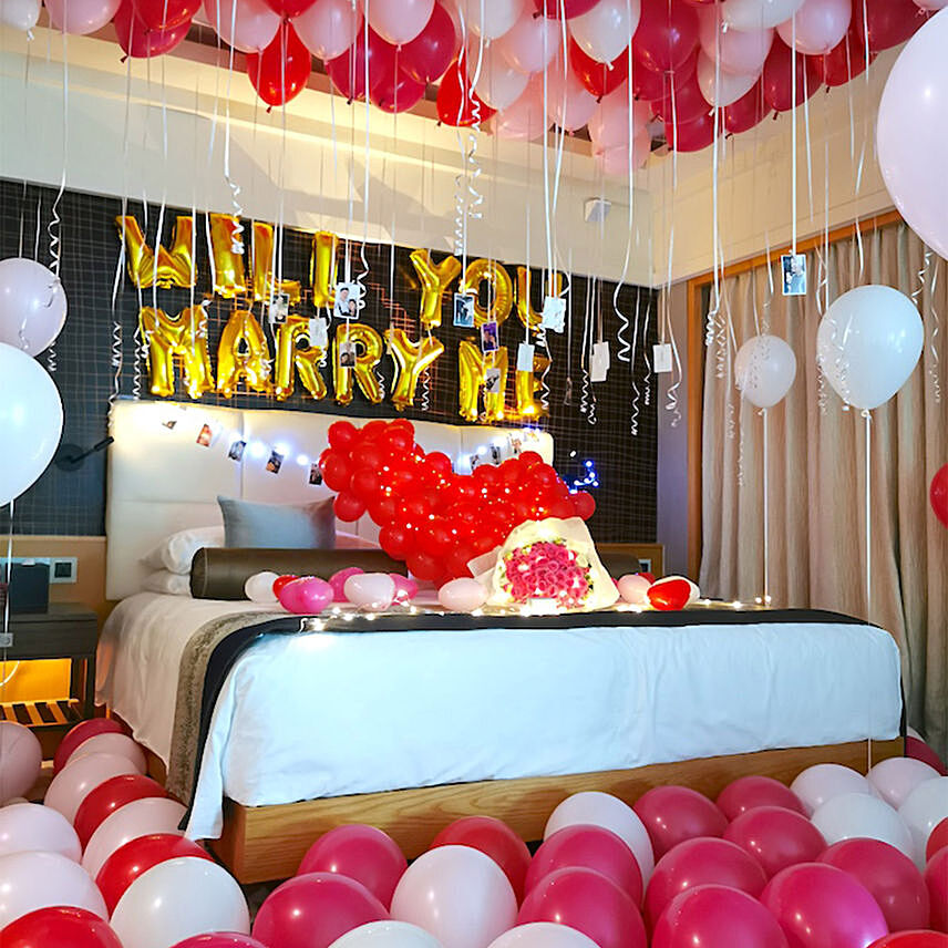 Proposal Balloon Room Styling