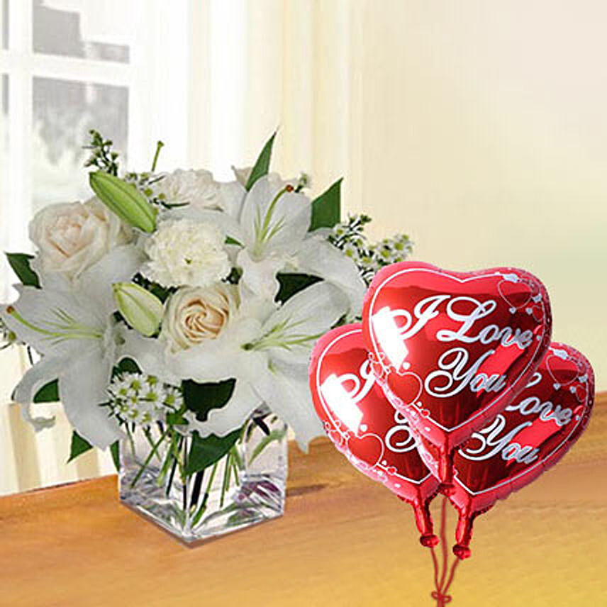 Bloomy Flower Bunch With I Love You Balloon