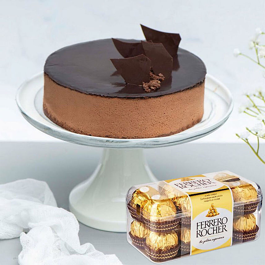 Irresistible Crunchy Chocolate Cake With Ferrero Rocher