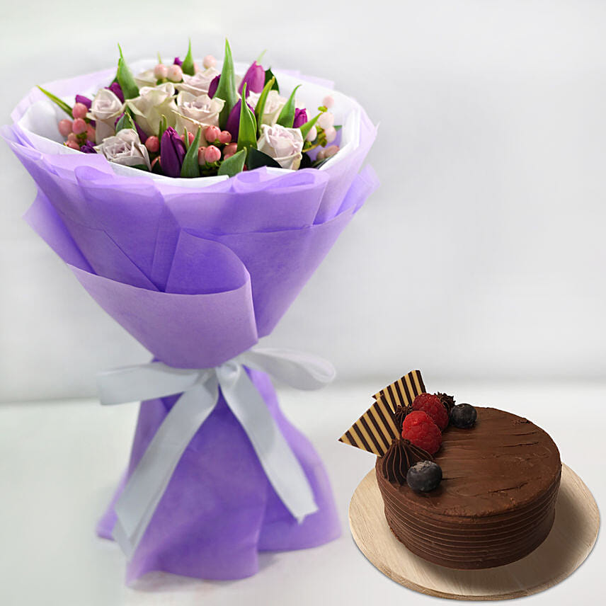 Tulips Roses Elegant Bouquet With Chocolate Cake