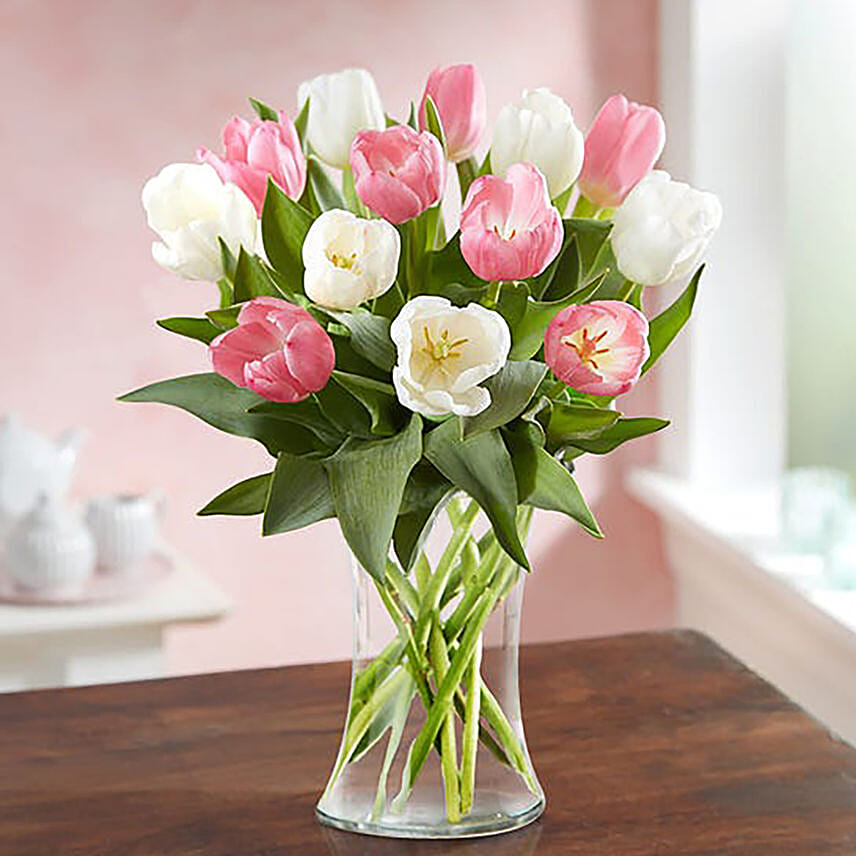 Serene 15 Mixed Tulips Glass Vase Arrangement