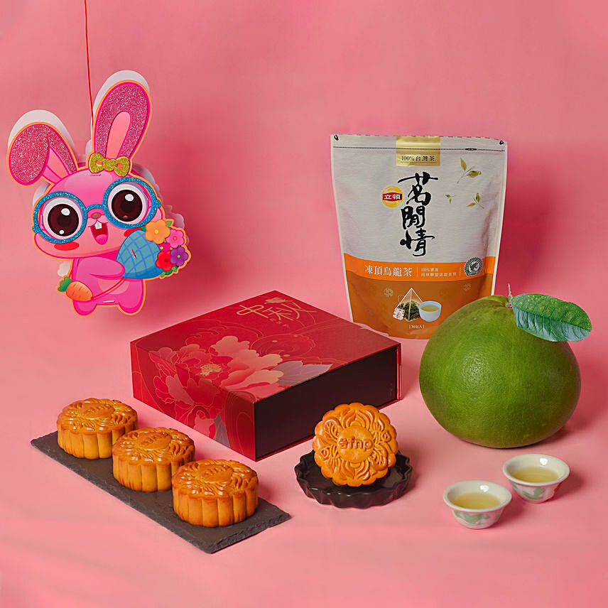 Pure Lotus Single Yolk Mooncakes And Pomelo Lipton Tea And Lantern Toy