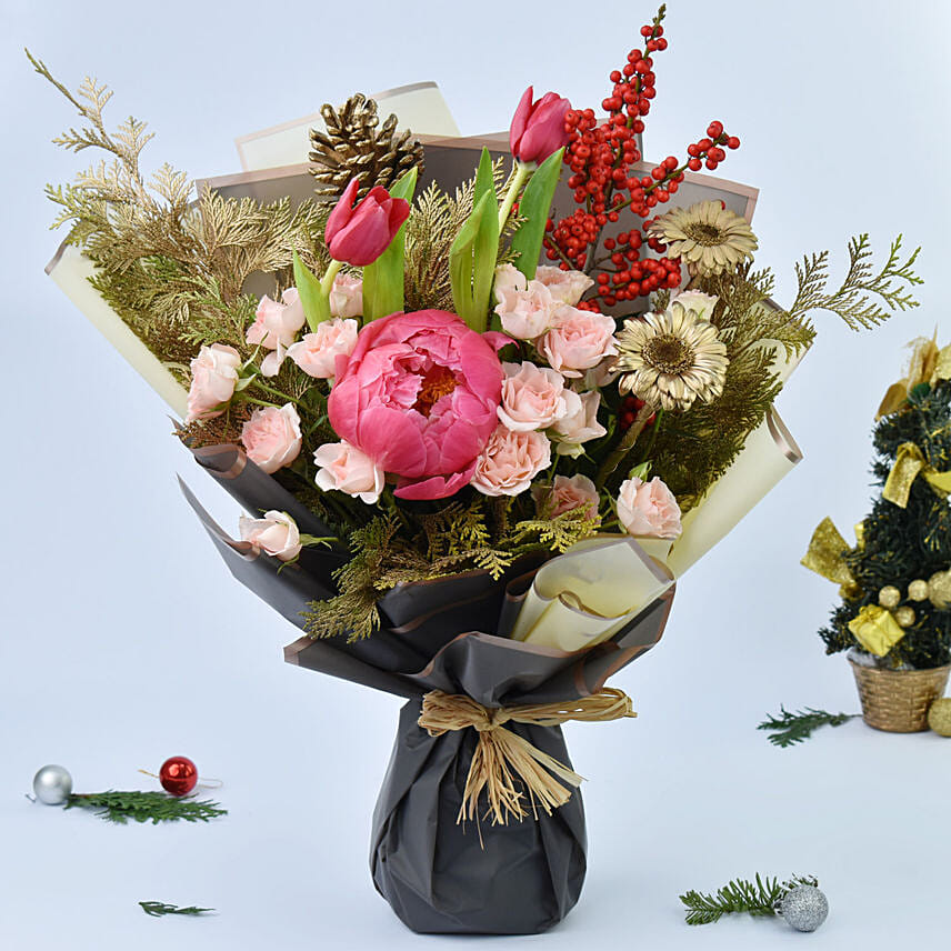 Gold Drops Christmas Flowers Bouquet