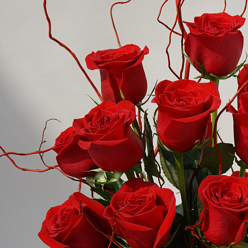 22 Red Roses In A Round Fish Bowl For Valentines Delivery in Singapore ...