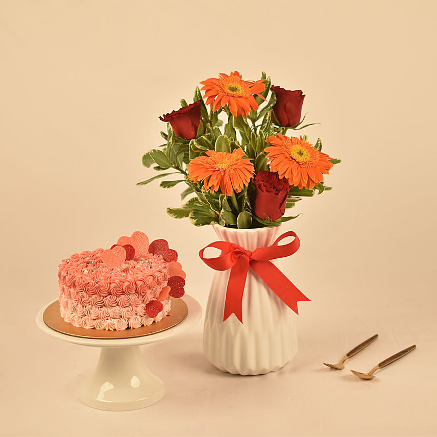 Adorable Flower Arrangement With Fairy Cake