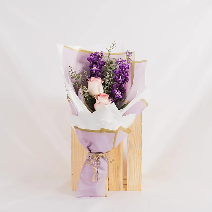 Imposing Matthiola & Roses Bouquet