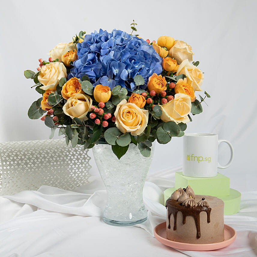 Exqusite Hues with Cake
