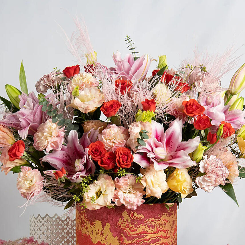 Magnificent Blooms Box Delivery in Singapore FNP SG