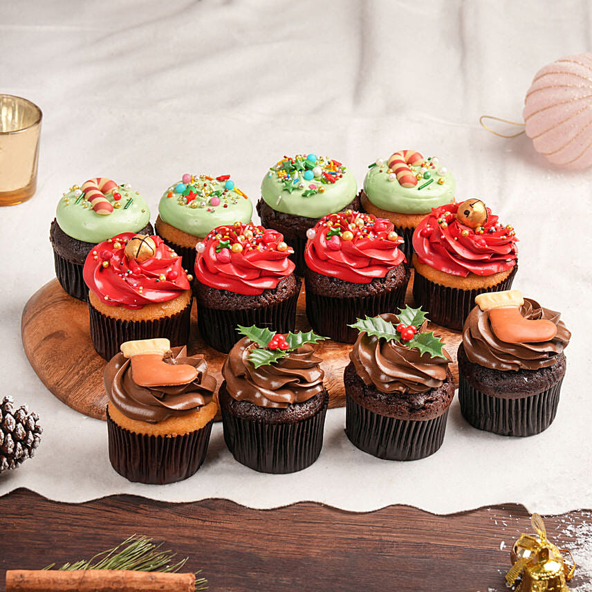 Merry Christmas Delicious Cupcakes 12 Pcs