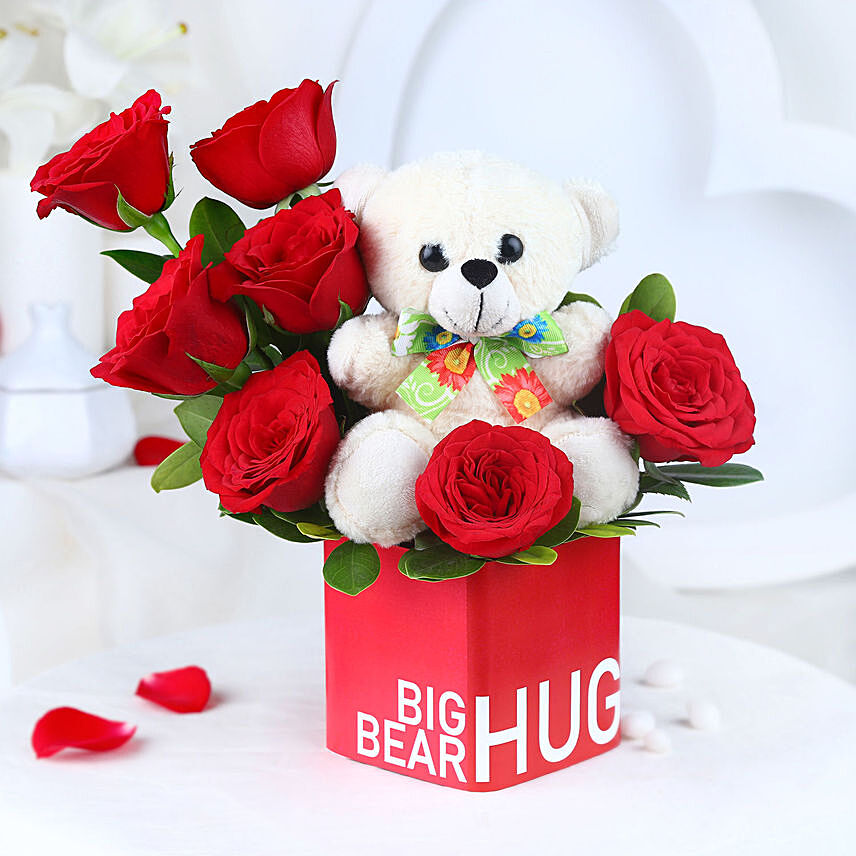 Big Bear Hug Rosey Valentine Vase
