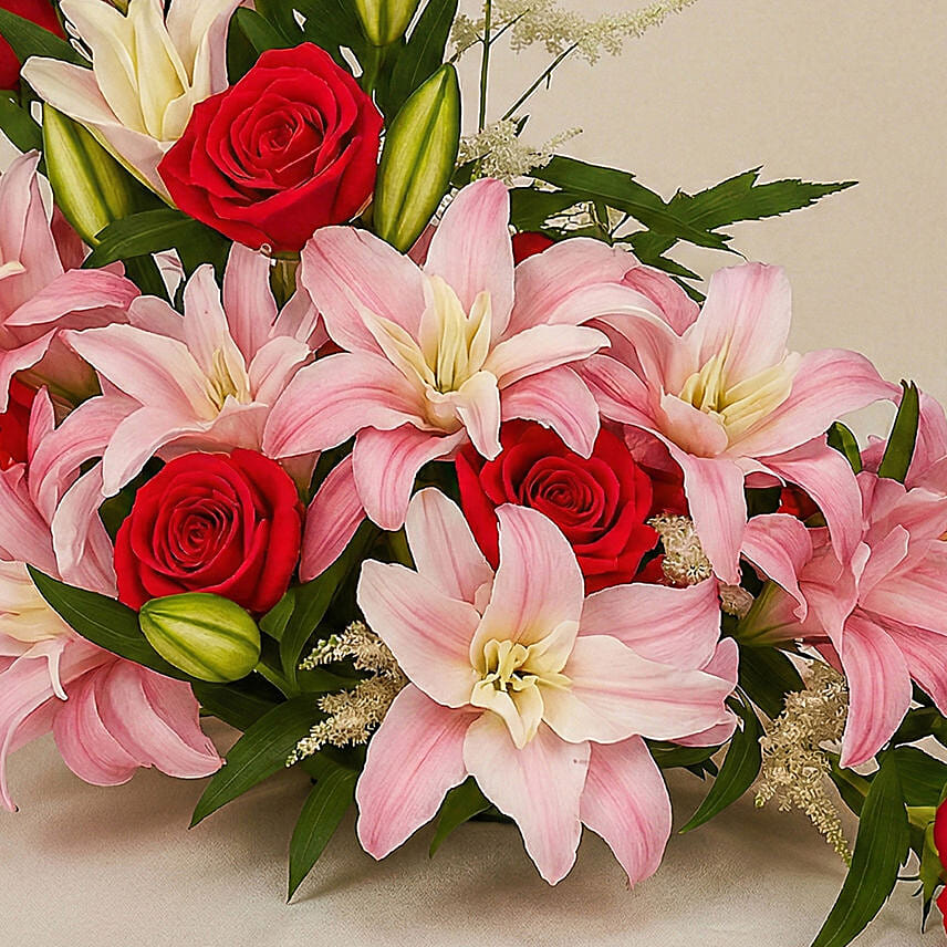 Liesbeth Roses lilies and Roses Delivery in Singapore - FNP SG