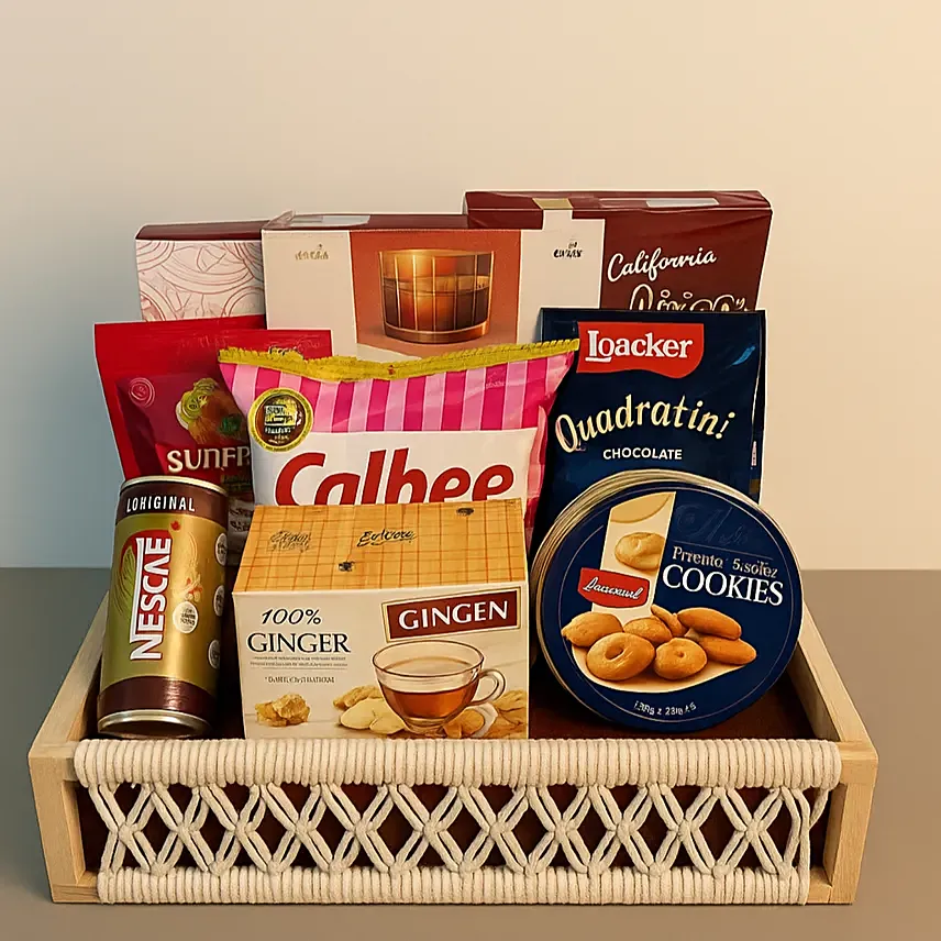 Scrummy Tempting Hamper: Chocolate Hampers