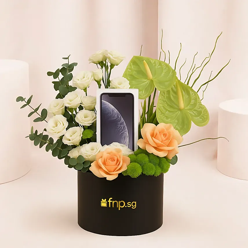 Apple Iphone 16 Pro Max Gift WIth Flowers: 