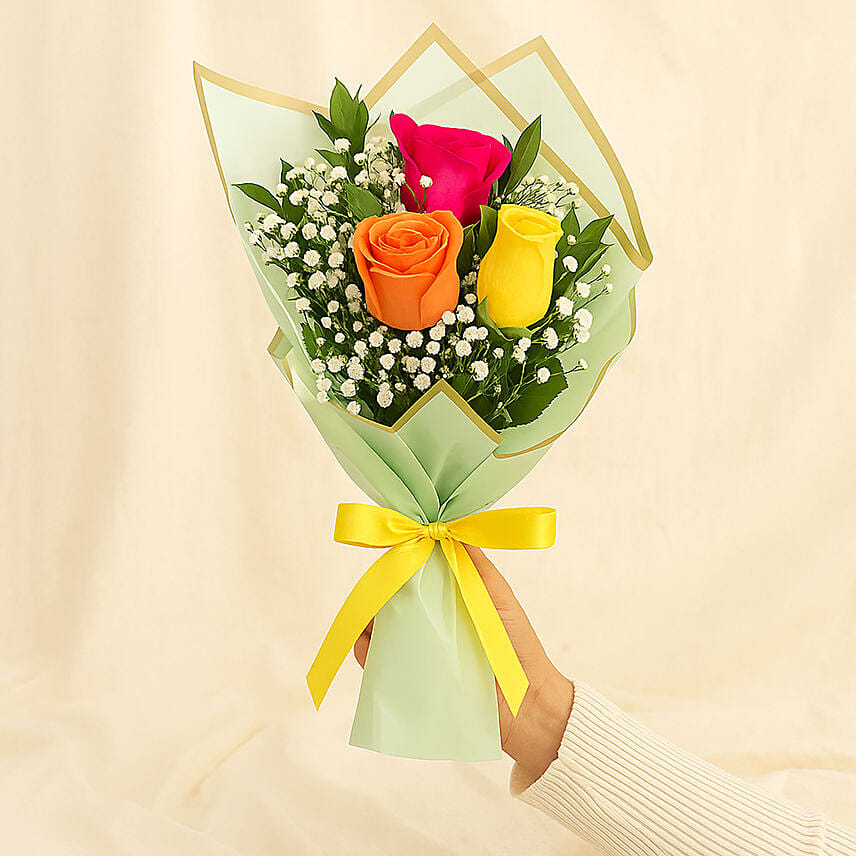 3 Mix Roses Hand Bouquet: Rose Bouquet