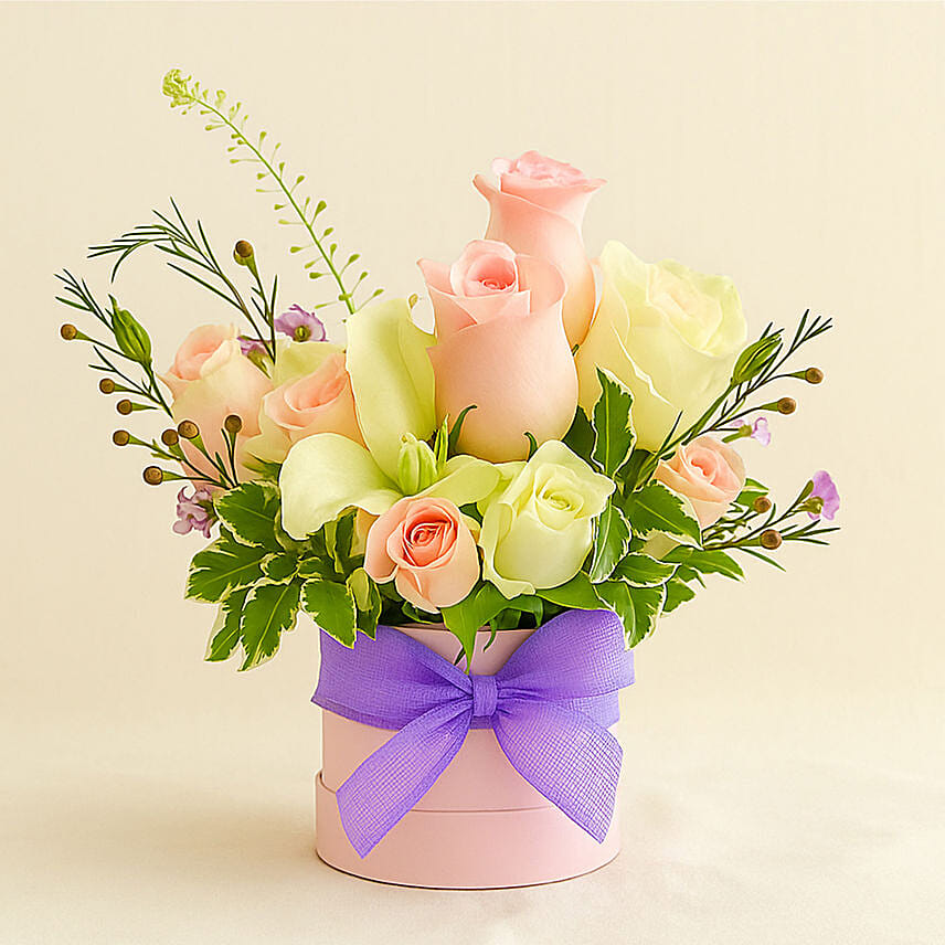 Mesmerising Floral Charm Arrangement: Anniversary Flowers