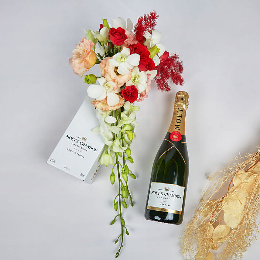 Moet Chandon Champagne & Elegant Floral Gift Box: CNY Flowers