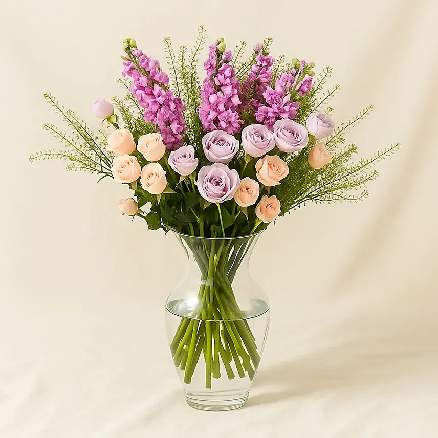 Pastels Floral Beauty In A Vase: Fresh Flowers 