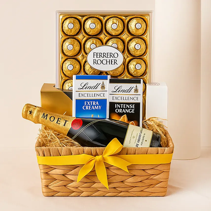 Piccolo Champagne Gift Hamper: Gifts For Men