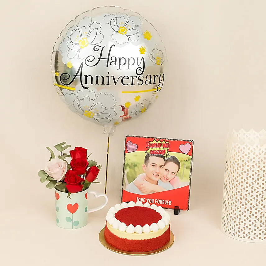 Aniversary Celebration Flowers Combo with Cake: Balloon Flower Bouquet