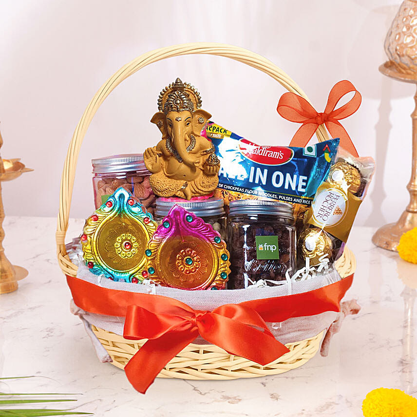 Deepavali Treats Hamper: Deepavali Hampers
