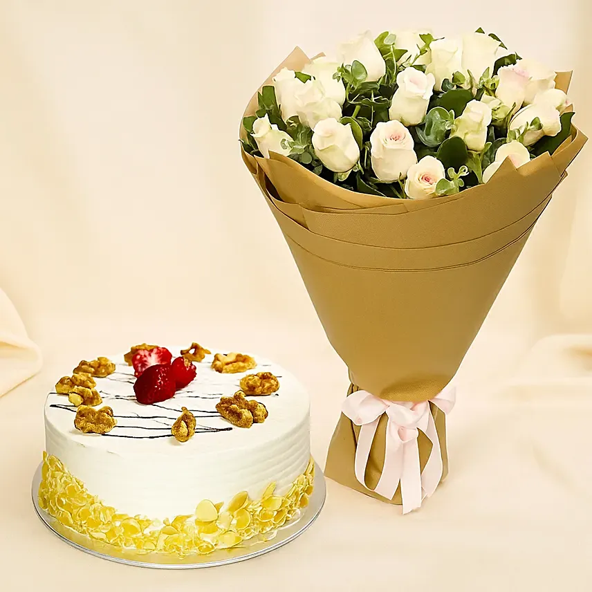 Mocha Cake and Peach Rose Bouquet: Hougang Cakes