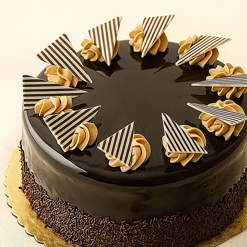 Delicious Fudge Cakes 6 Inches