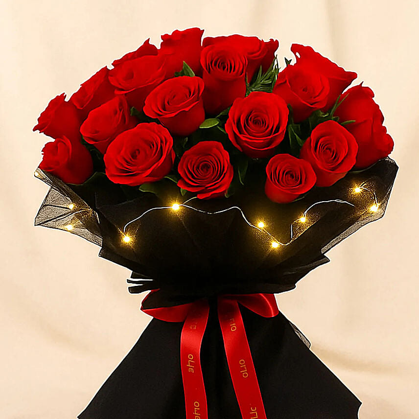 LED Elegance Roses Embrace Bouquet