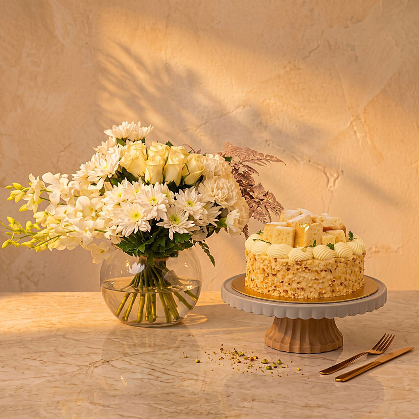 Petal Stories - Ivory Glow Flowers & Cake Set