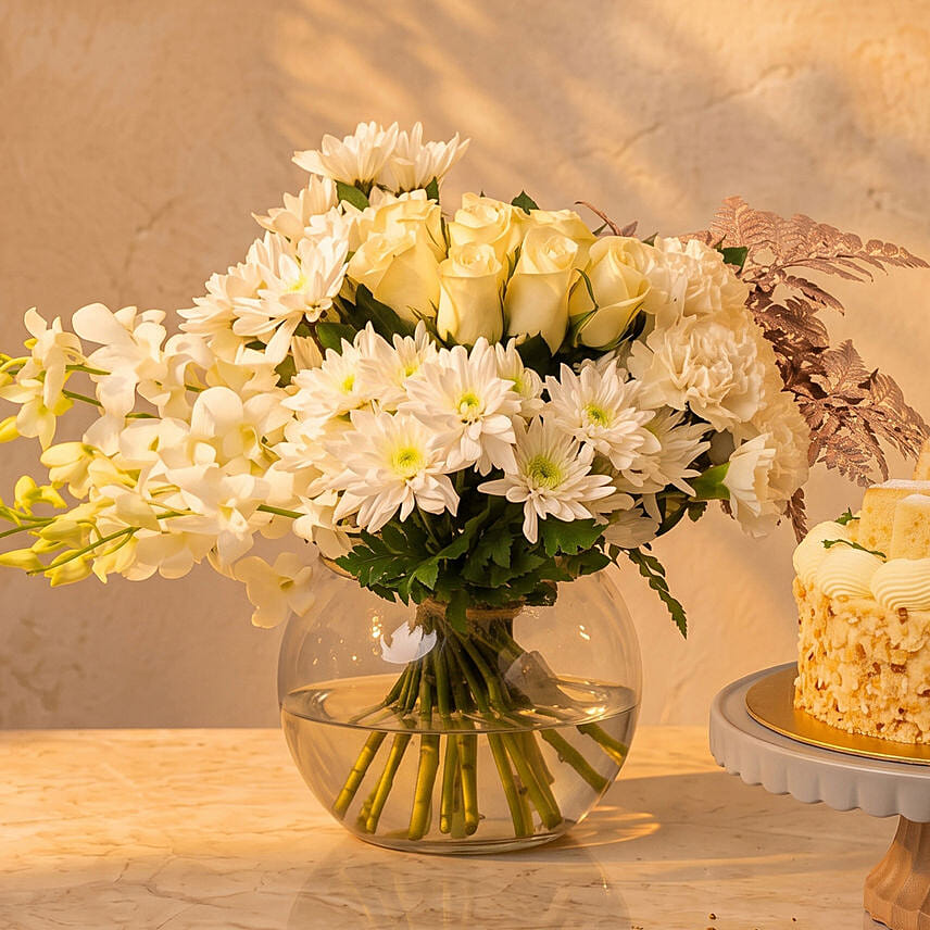 Petal Stories - Ivory Glow Flowers & Cake Set